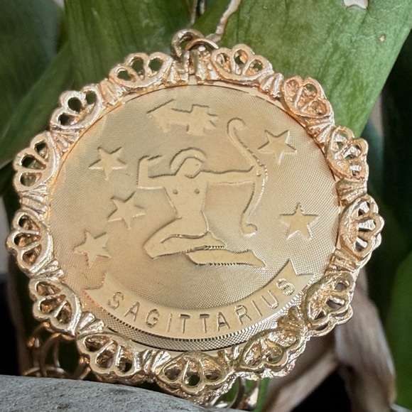 14 karat gold, Sagittarius charm - Picture 3 of 8